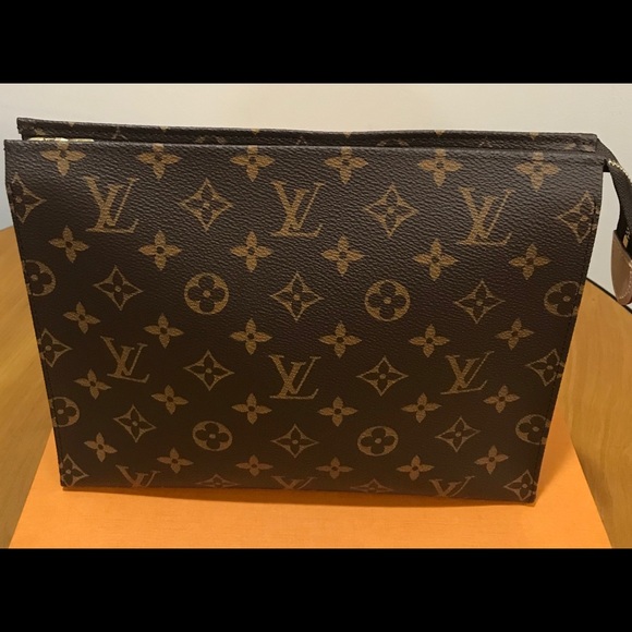 Louis Vuitton Accessories - Louis Vuitton toiletry pouch 26
